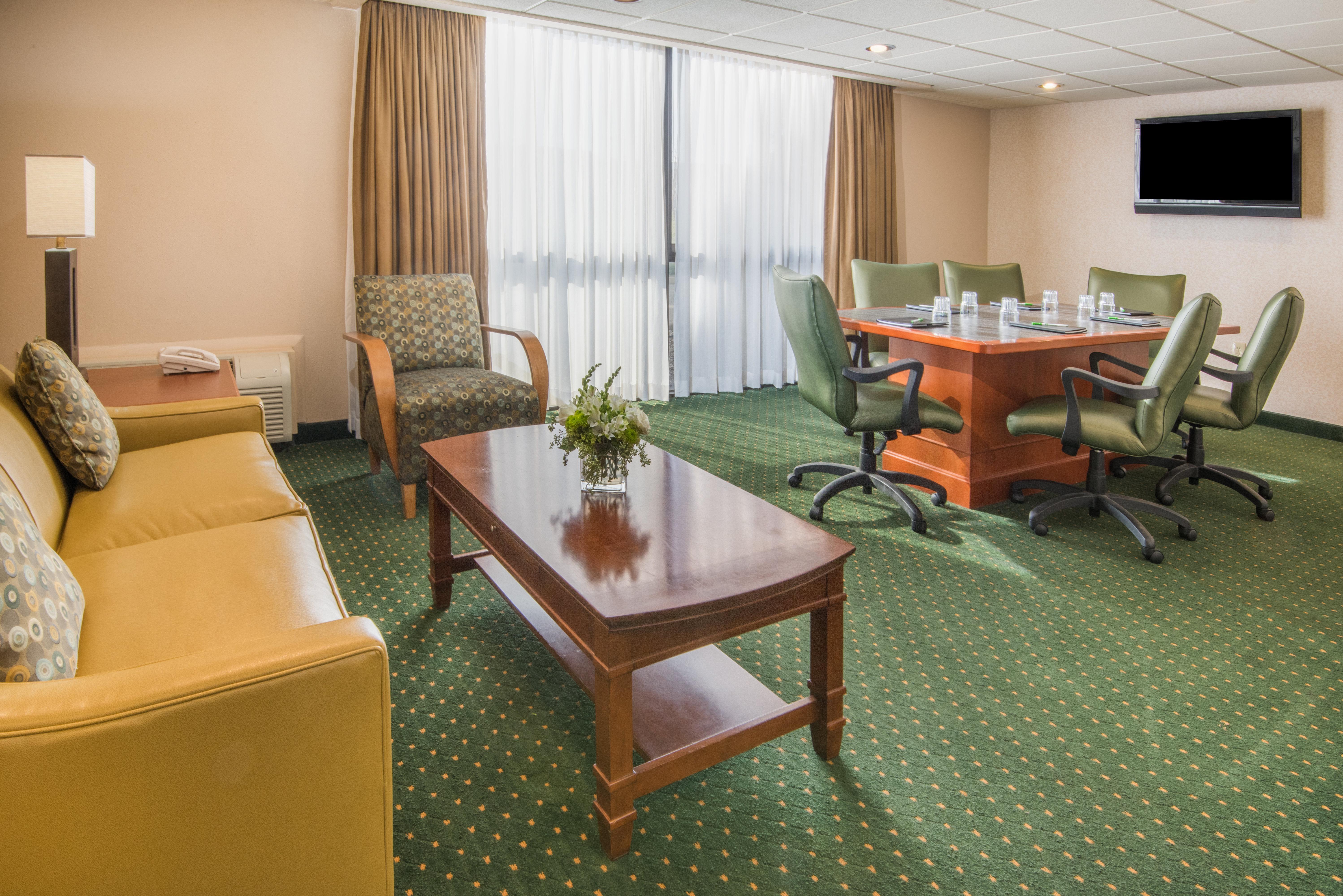 Holiday Inn Cincinnati-Eastgate By Ihg Exterior foto