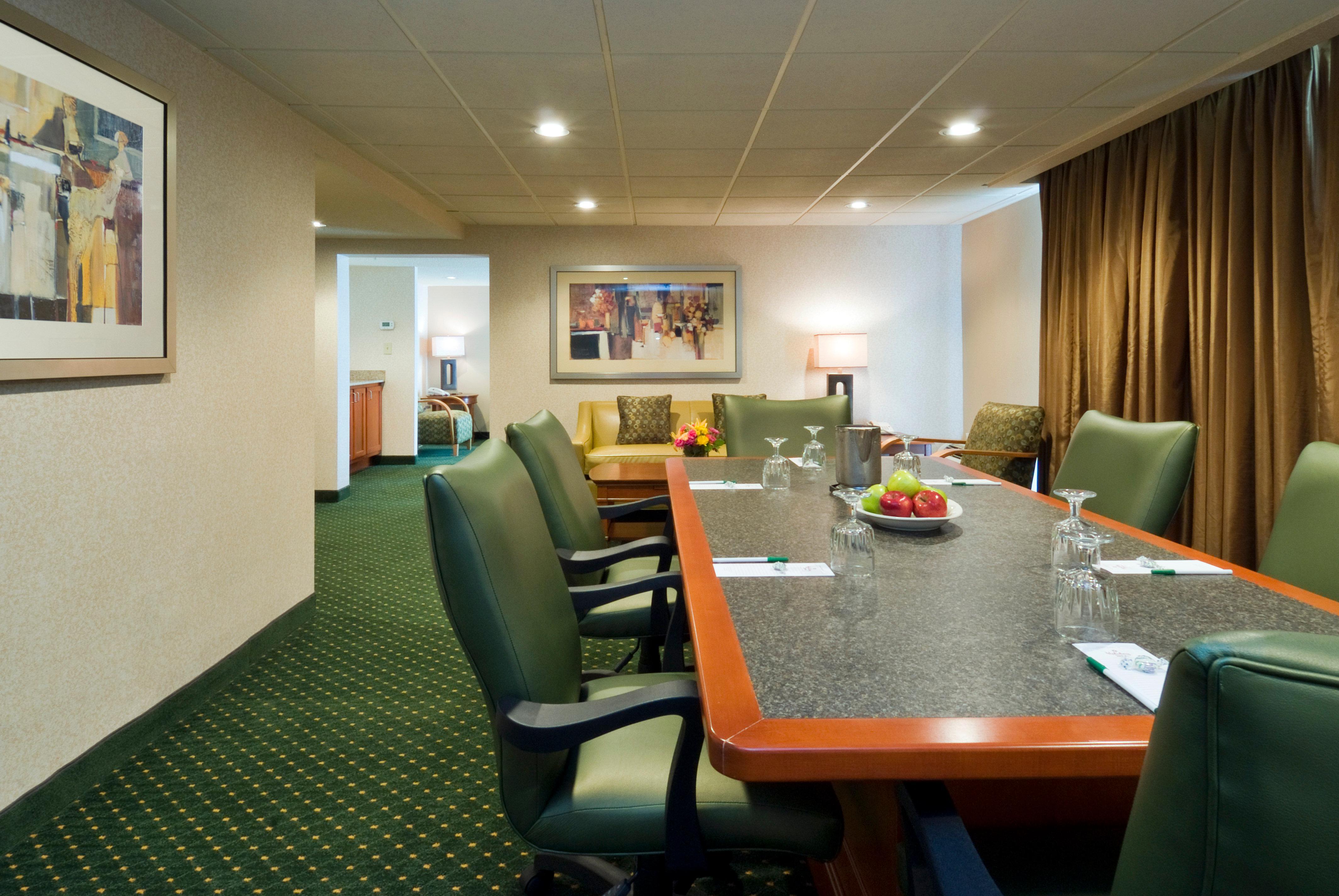 Holiday Inn Cincinnati-Eastgate By Ihg Exterior foto
