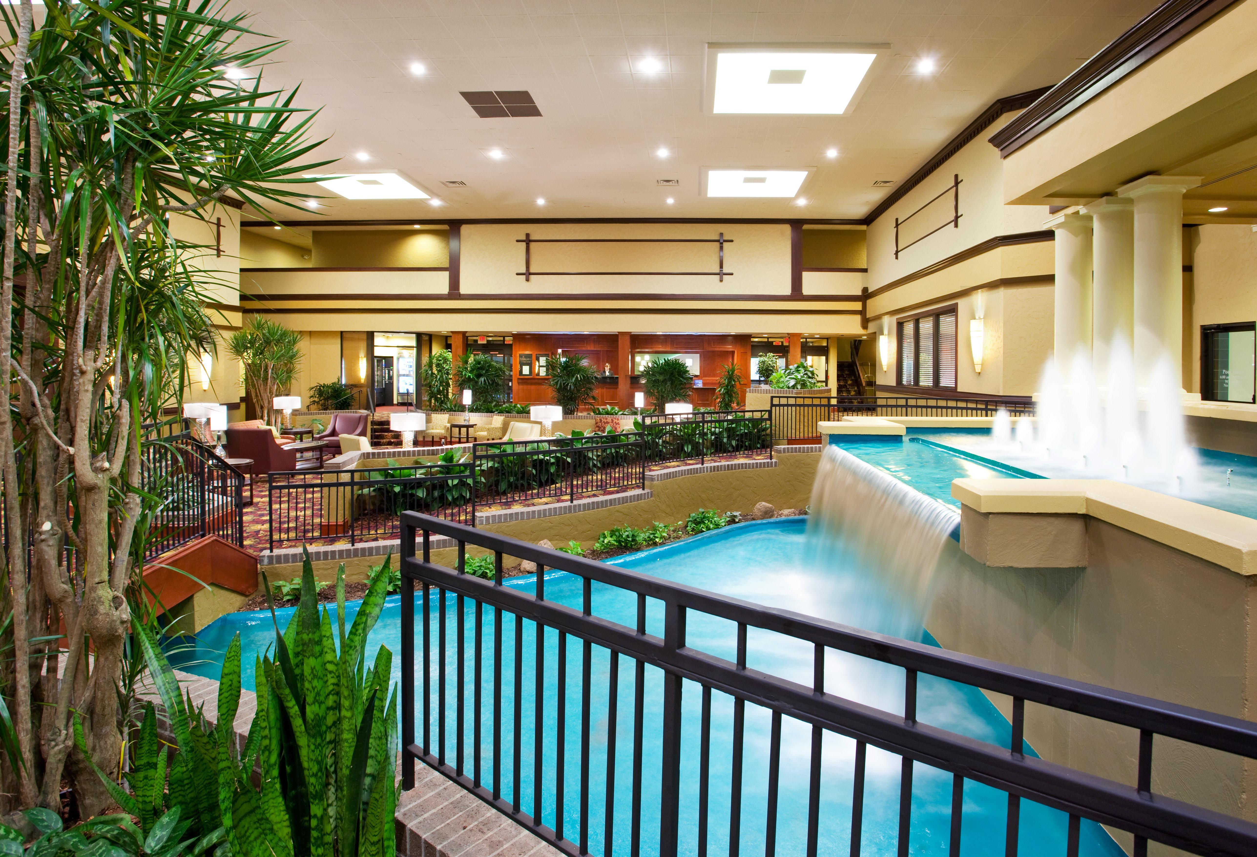 Holiday Inn Cincinnati-Eastgate By Ihg Exterior foto