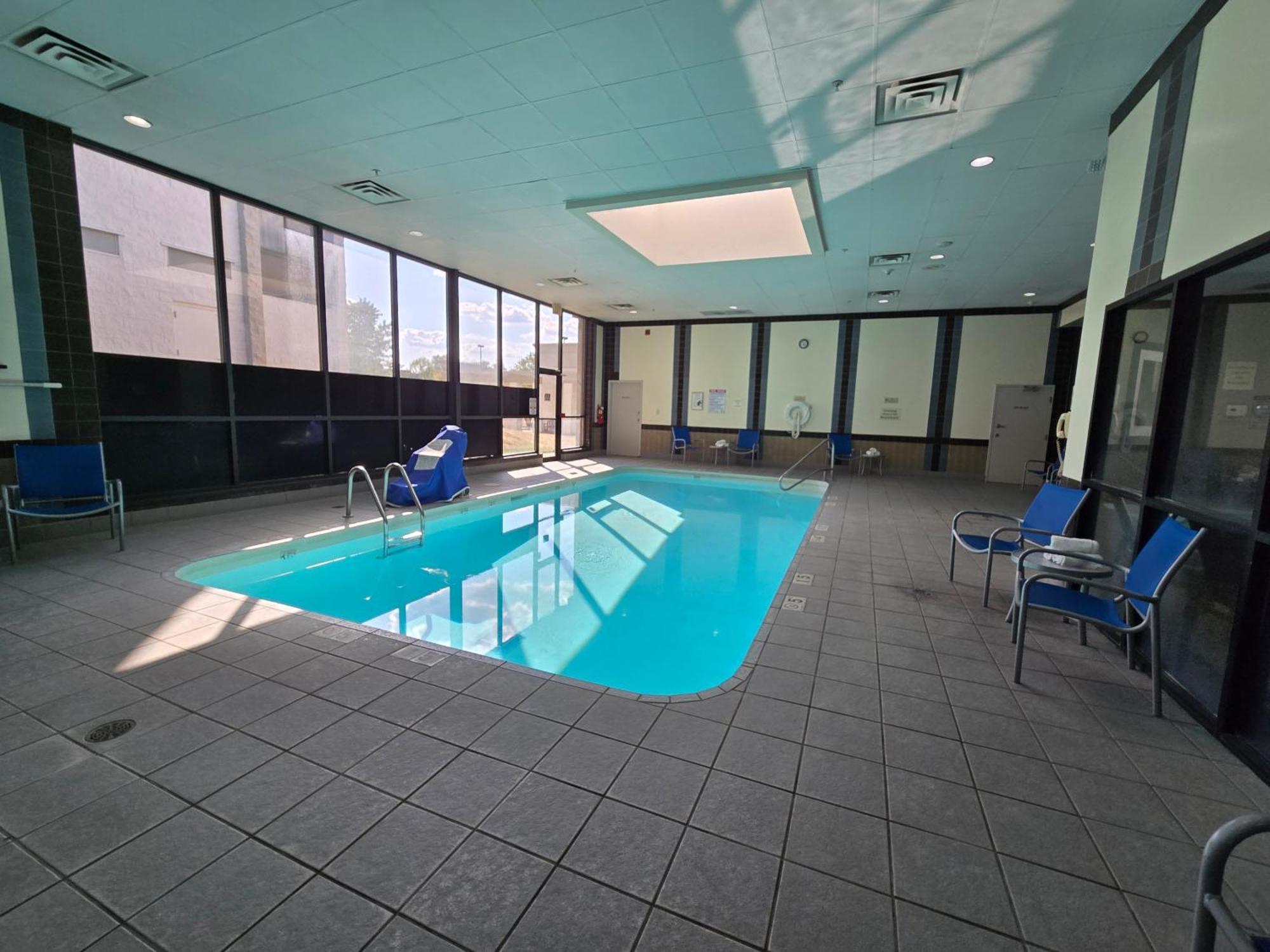 Holiday Inn Cincinnati-Eastgate By Ihg Exterior foto